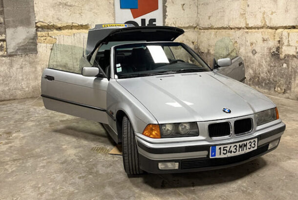 BMW Cabriolet 328 i vu de trois quart face