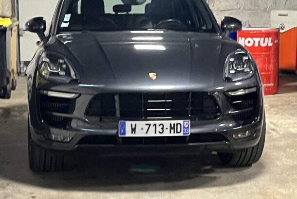 MACAN GTS GRIS FACE AVANT