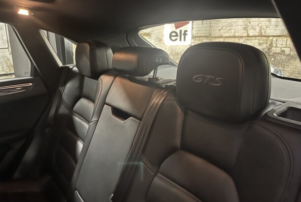 INTERIEUR SIEGES ARRIERE MACAN