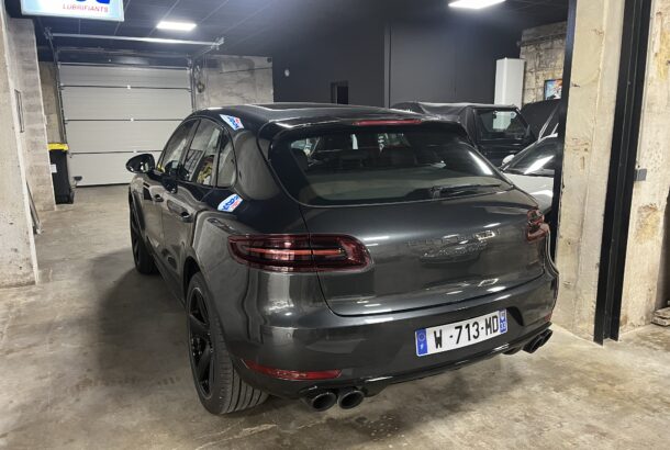 MACAN TROIS QUART ARRIERE